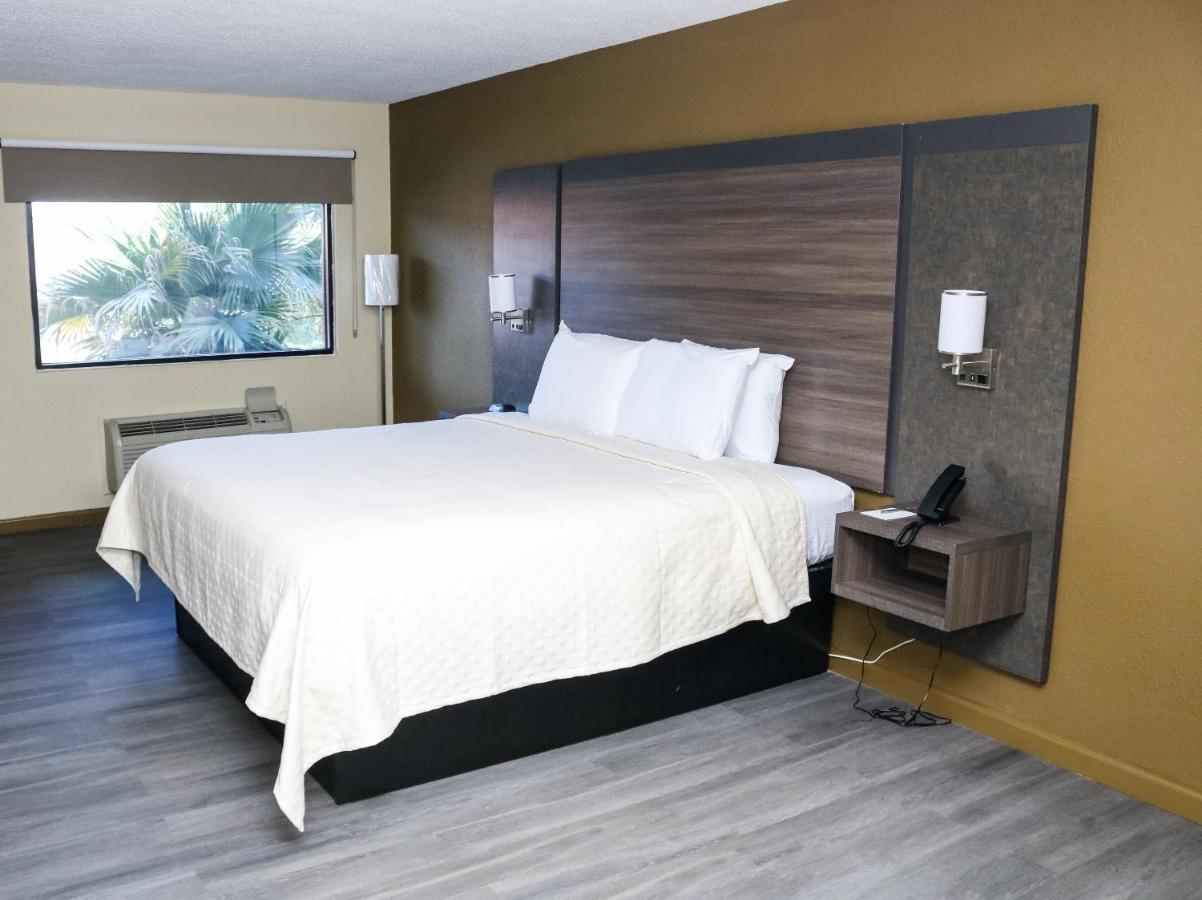 Rodeway Inn Phenix City Kültér fotó