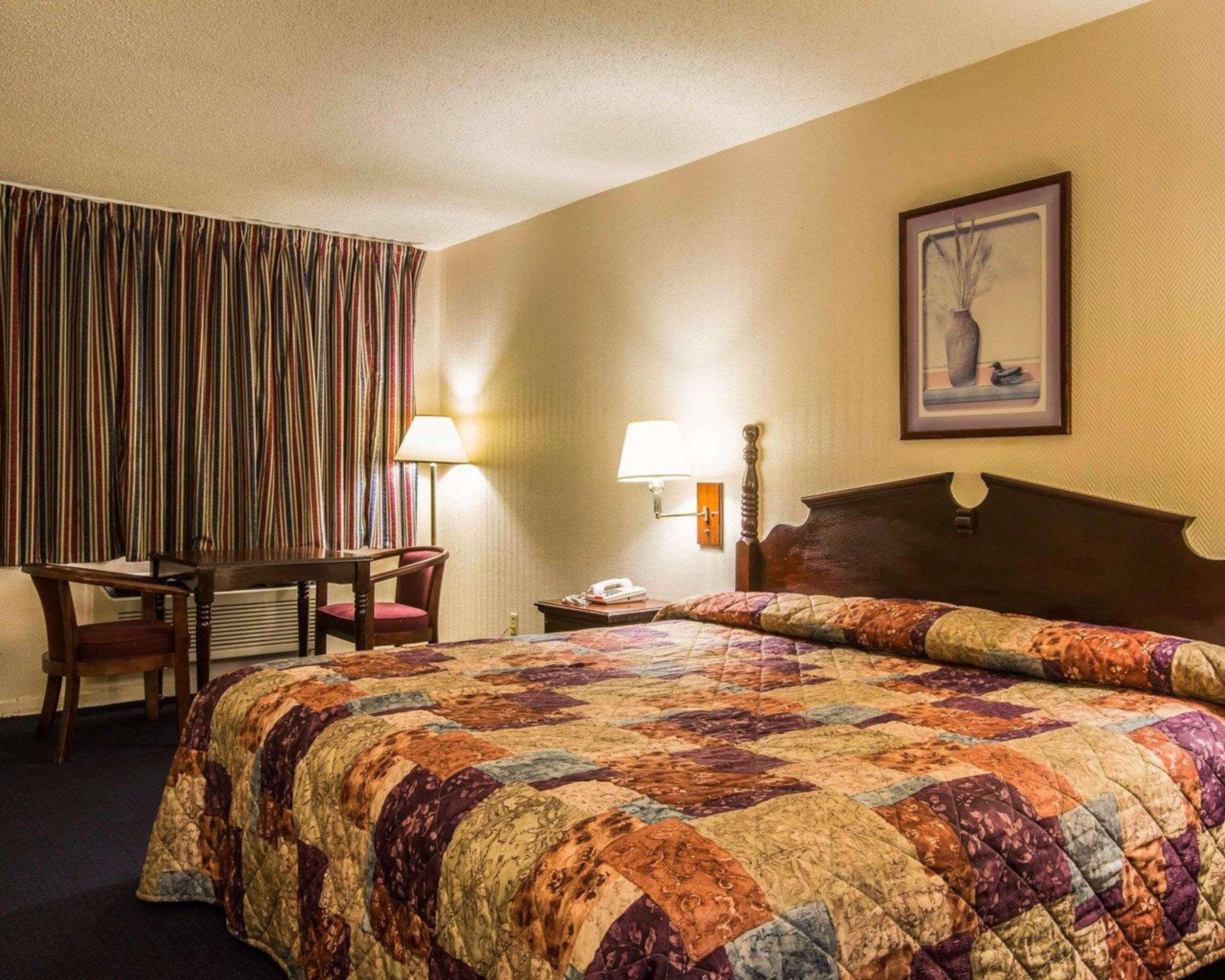 Rodeway Inn Phenix City Kültér fotó